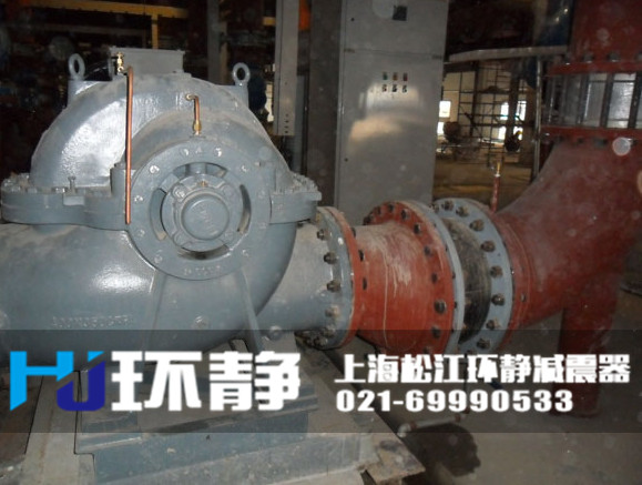 香港港島深水灣高壓管道<a href=http://www.fxeet.com target=_blank class=infotextkey>橡膠接頭</a>運行實圖